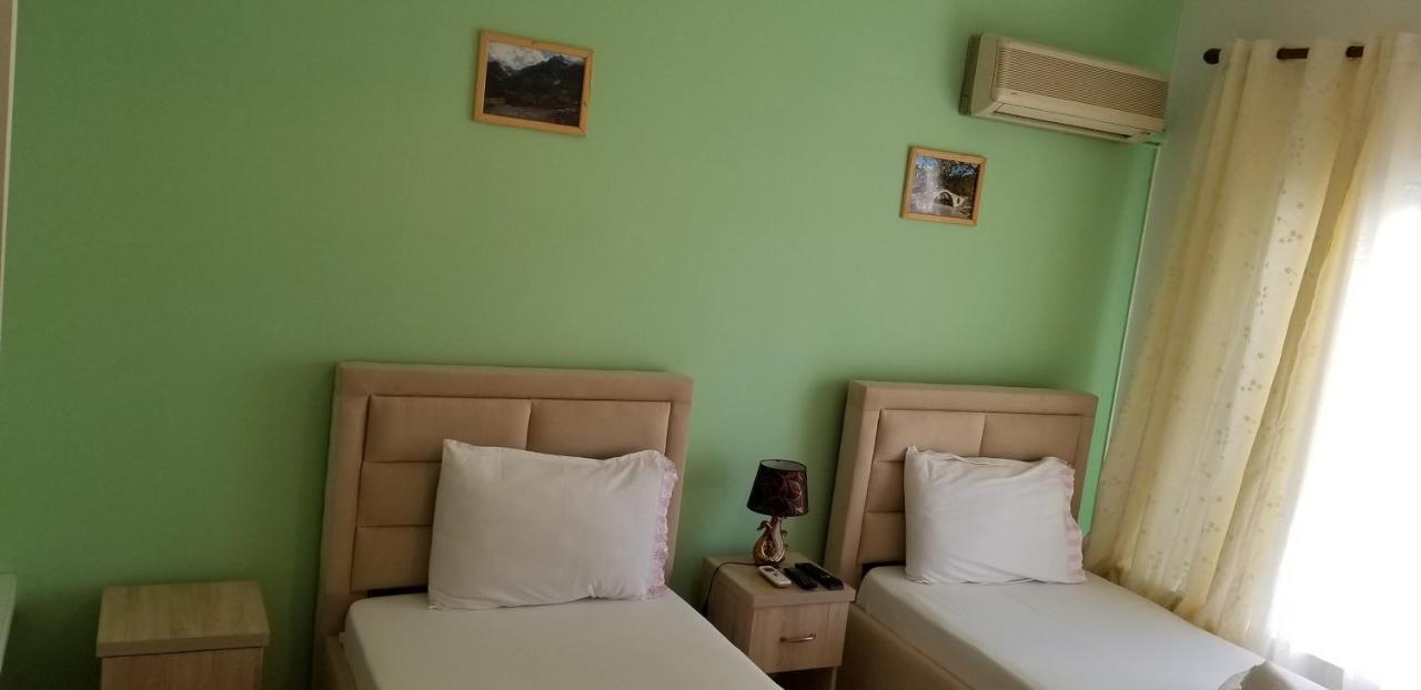 Keli Guest House& Rafting Adventures Përmet Exteriér fotografie